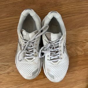 Brooks Ghost 12 Sneakers